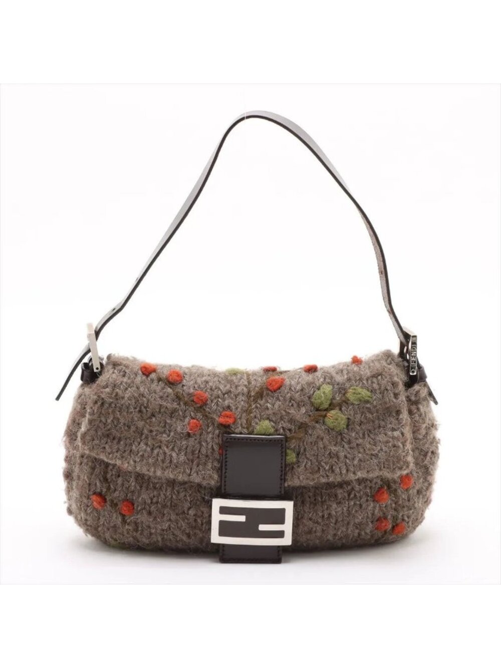Fendi Mamma Baguette Bucket Leather Shoulder Bag